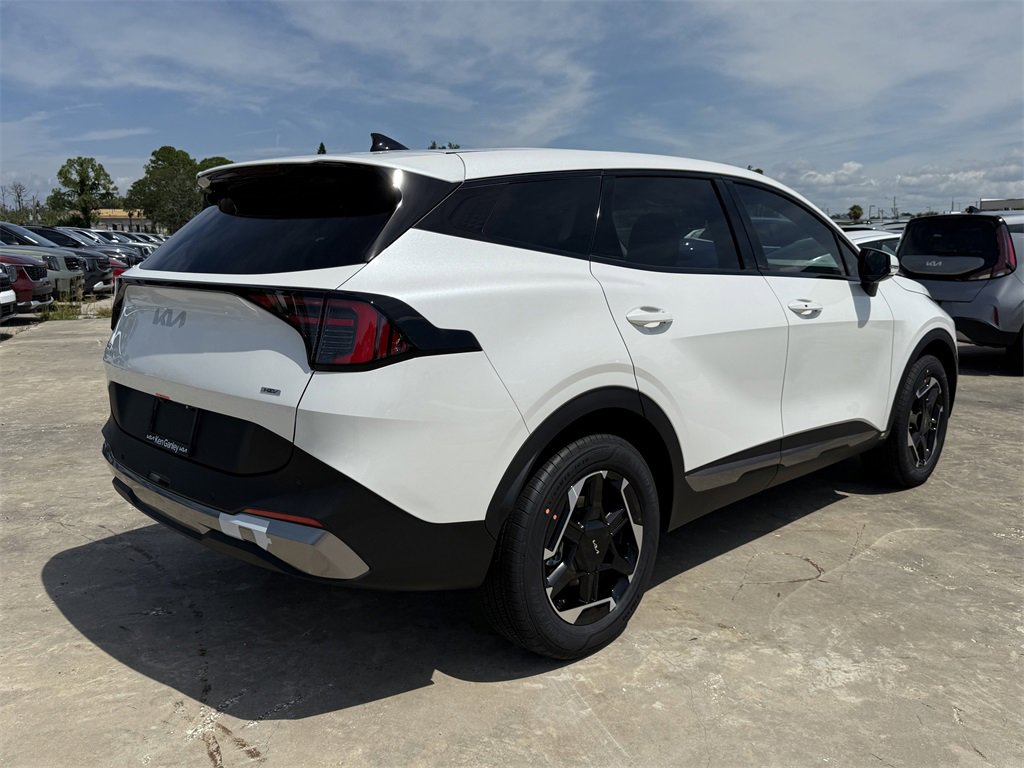 New 2026 Kia Sportage S image 4