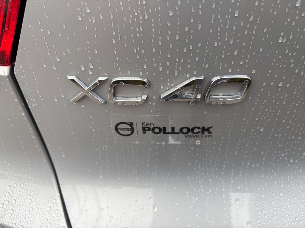 Certified 2023 Volvo XC40 B5 Plus w/ Driver Assist Package image 10