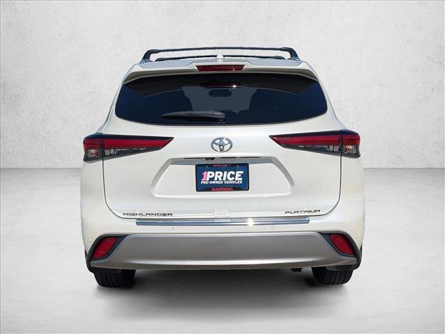 Used 2021 Toyota Highlander Platinum image 7
