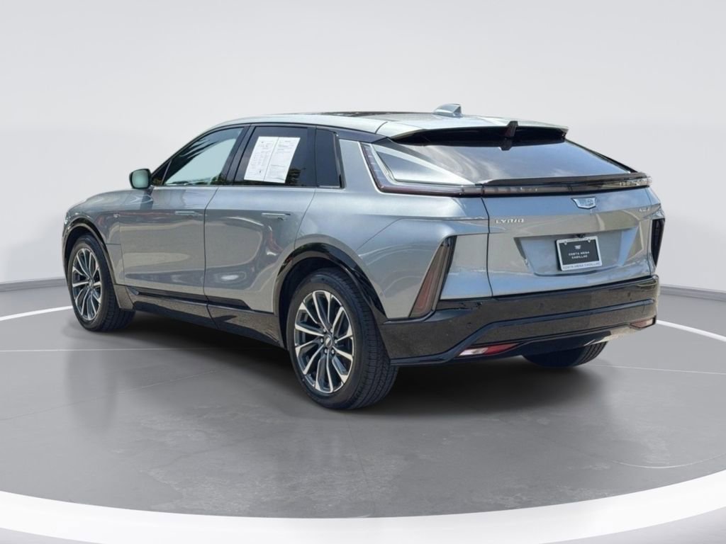 Used 2024 Cadillac Lyriq Sport RWD image 5