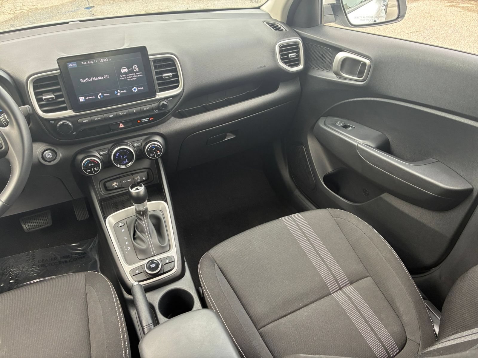 Used 2026 Hyundai Venue SEL FWD image 30