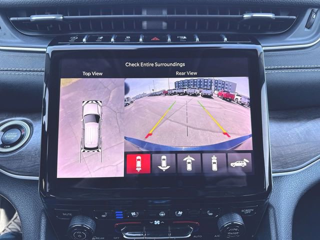 Used 2023 Jeep Grand Cherokee L Limited w/ Luxury Tech Group II AWD/4WD image 15