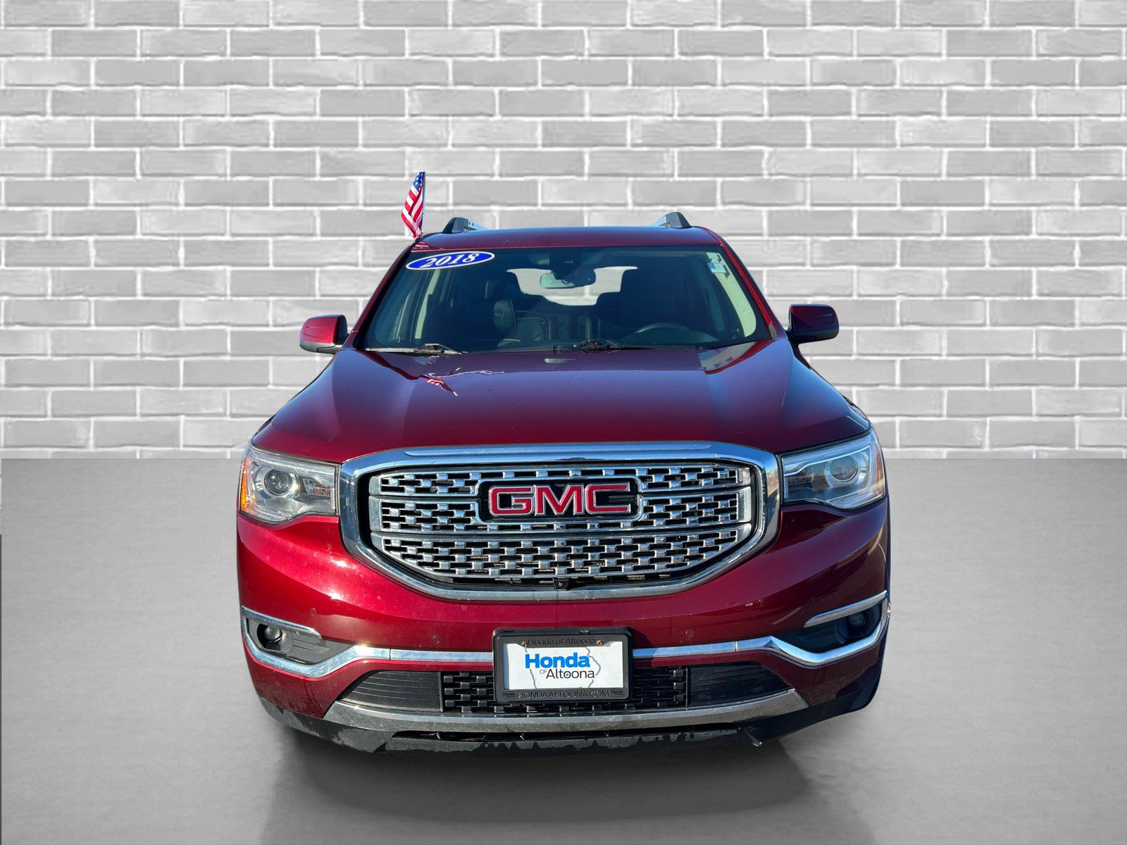 Used 2018 GMC Acadia Denali w/ Technology Package image 8