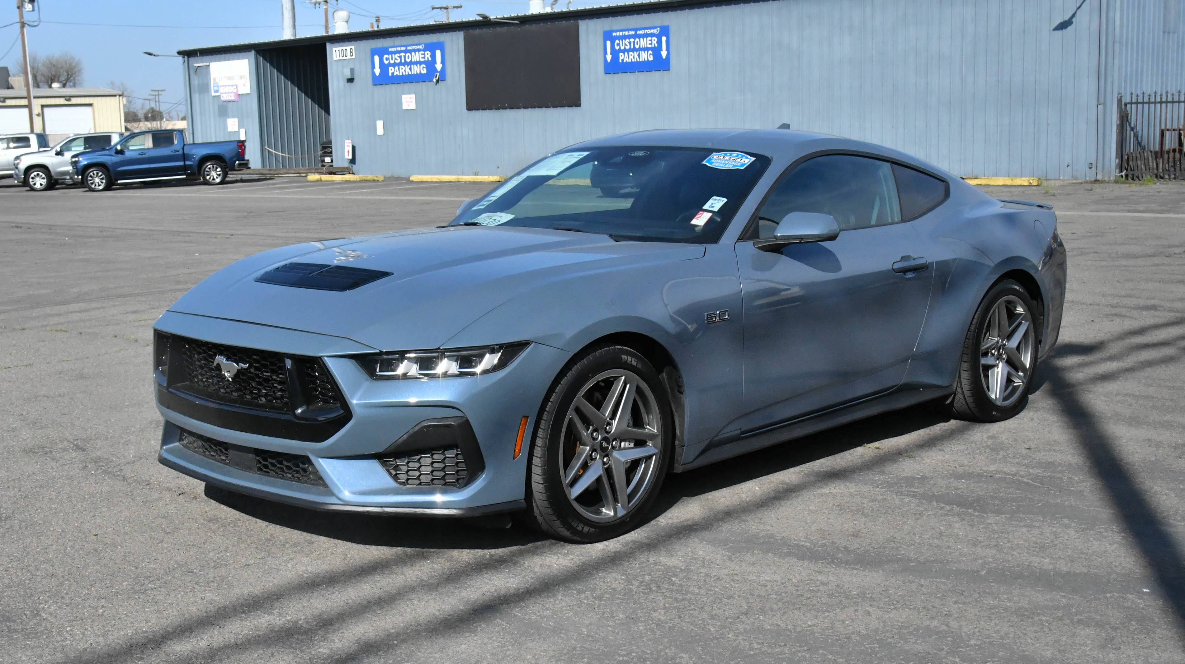 Used 2024 Ford Mustang GT Premium image 3