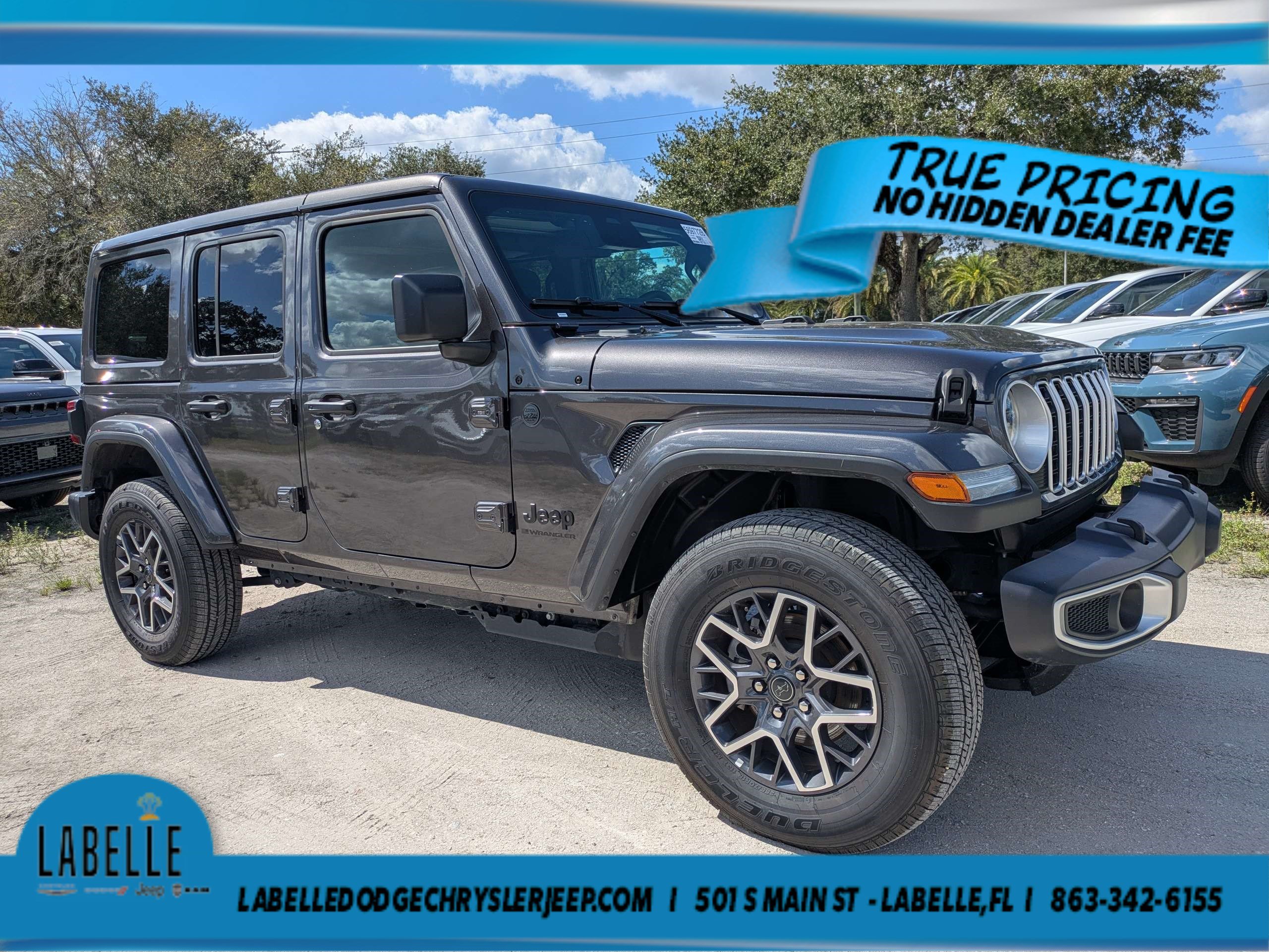 Used 2026 Jeep Wrangler Unlimited Sahara AWD/4WD image 4