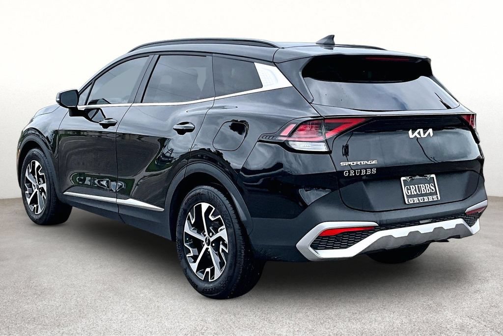 Used 2025 Kia Sportage EX w/ Premium Package FWD image 14