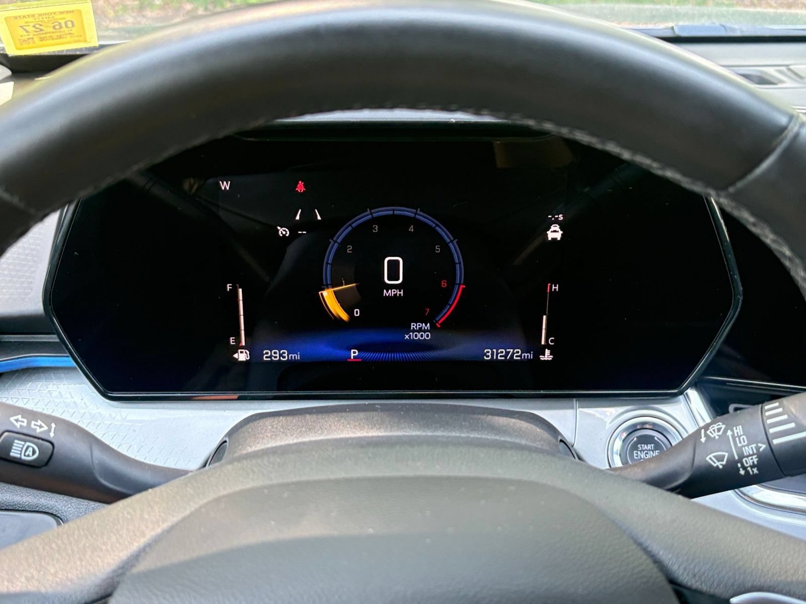 Used 2025 Chevrolet Trax LT w/ LT Convenience Package FWD image 38