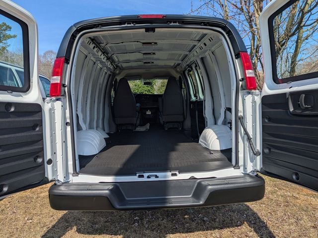 New 2026 Chevrolet Express 2500 w/ Driver Convenience Package image 19