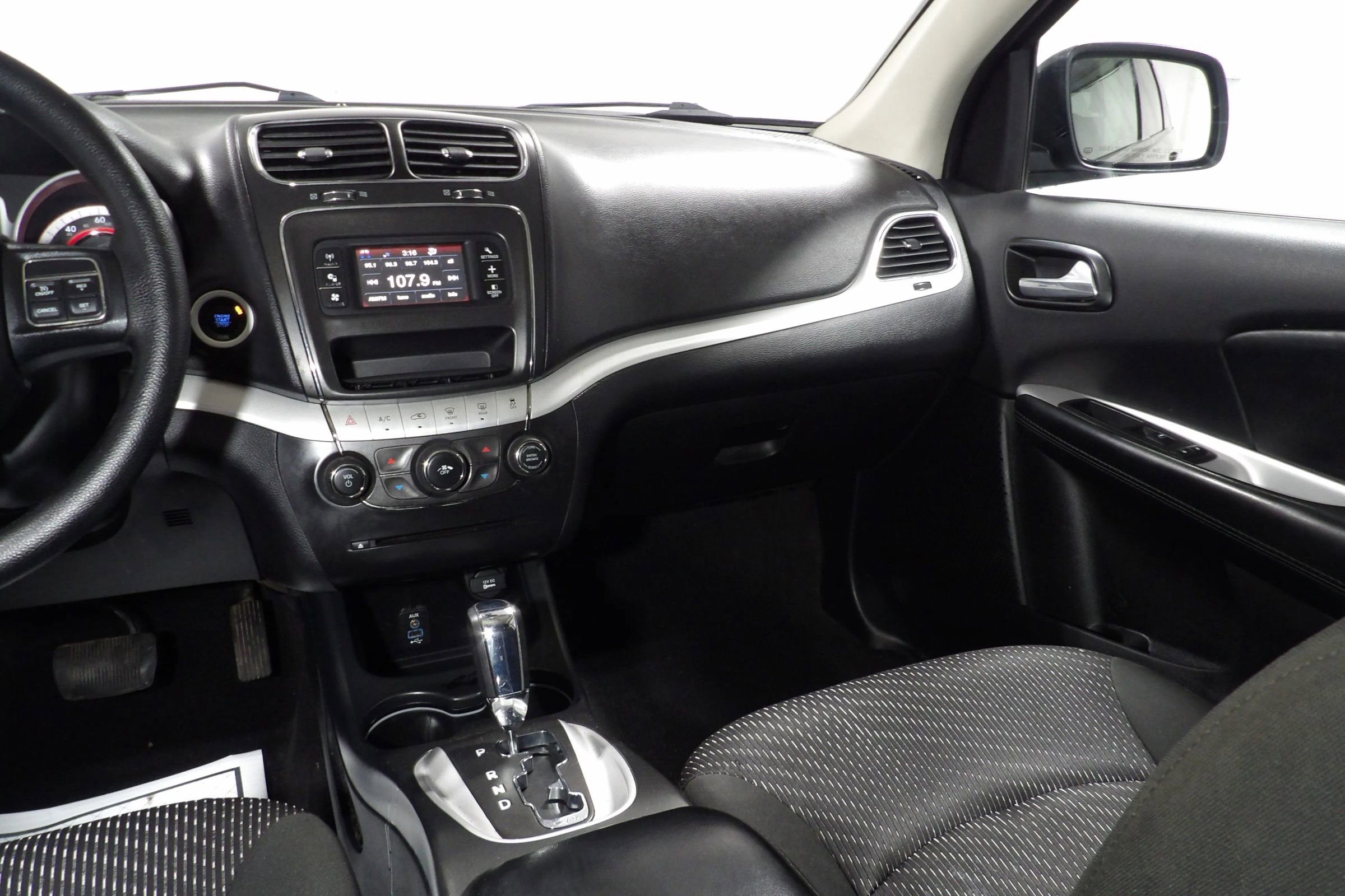 Used 2018 Dodge Journey SE w/ Blacktop Package image 14