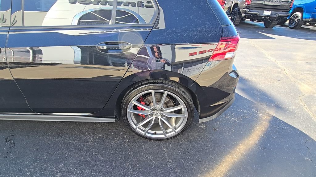 Used 2022 Volkswagen GTI S image 11