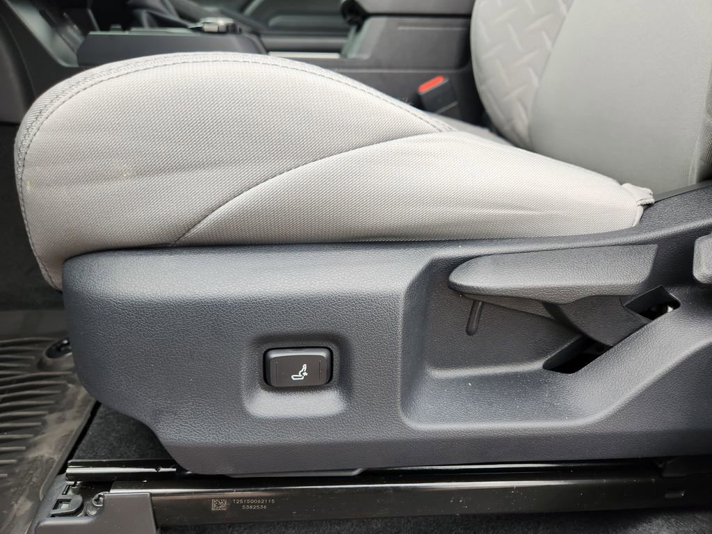 Used 2025 Toyota Tacoma SR5 image 23