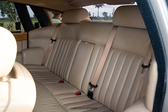 Used 2005 Rolls-Royce Phantom Sedan RWD image 23