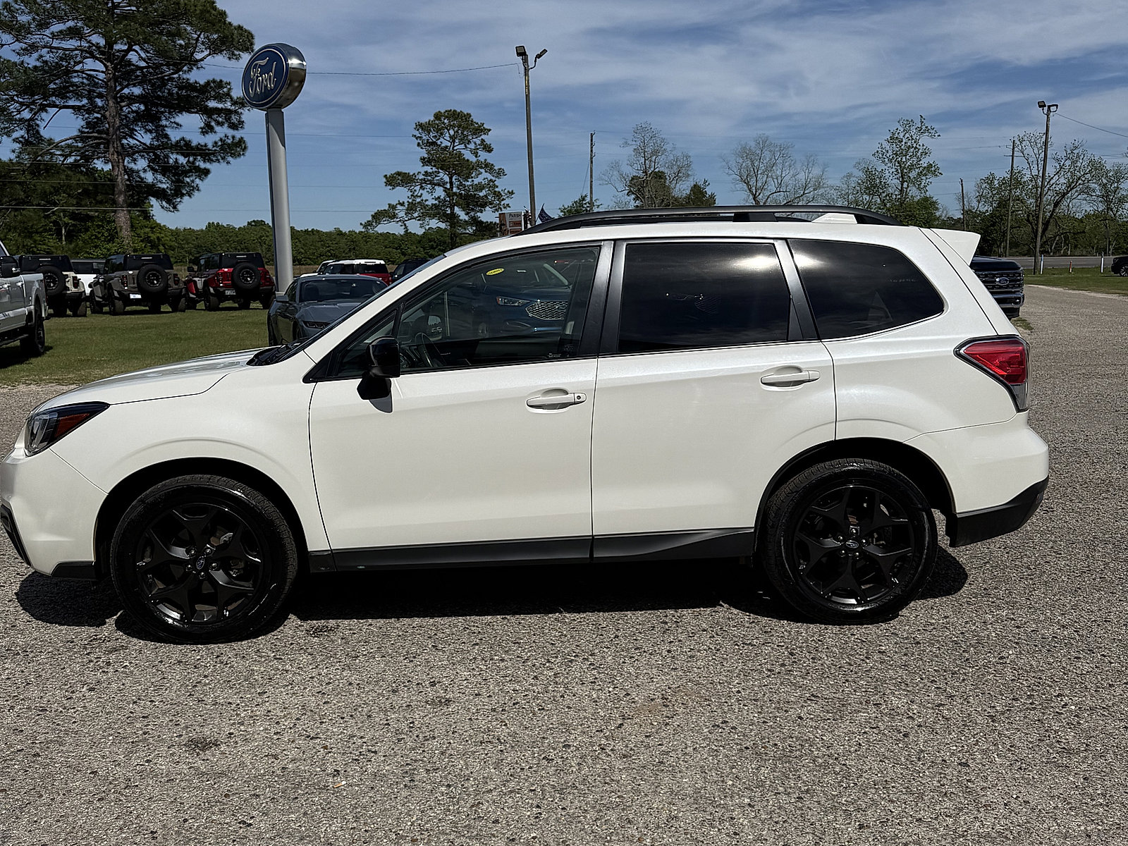 Used 2018 Subaru Forester 2.5i Premium w/ Popular Package #3B image 3