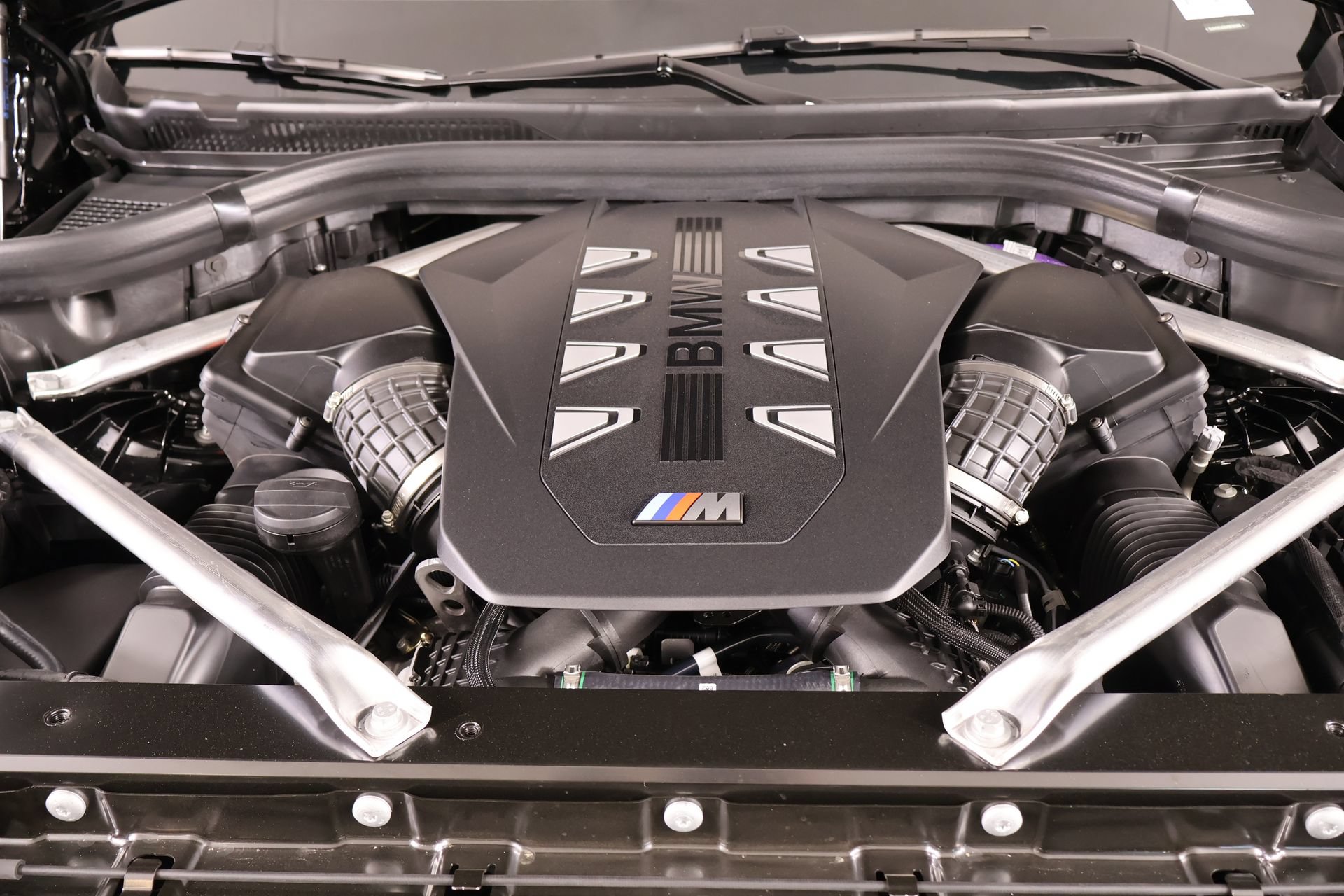 New 2027 BMW X6 M60i AWD/4WD image 21