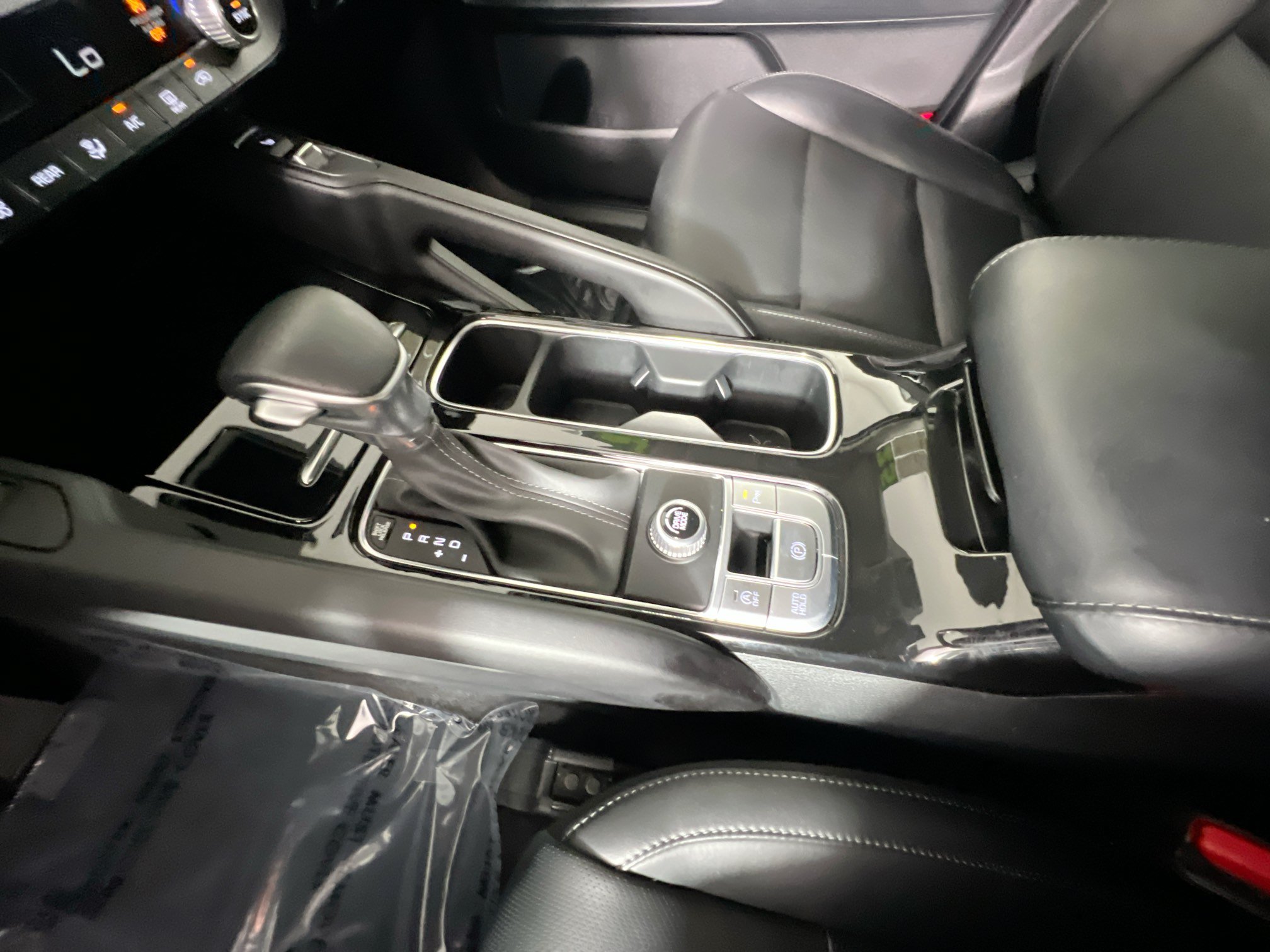 Used 2025 Kia Telluride S FWD image 25