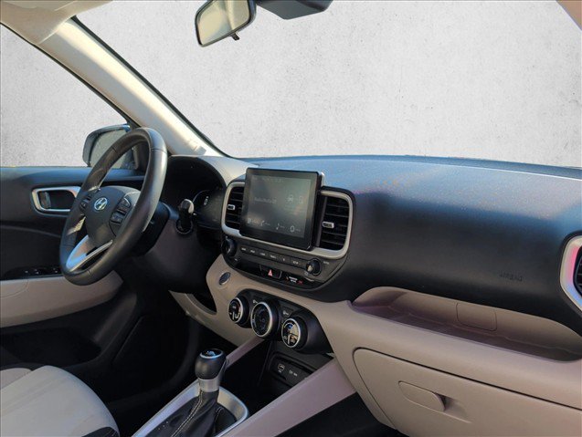 Used 2025 Hyundai Venue SEL FWD image 26