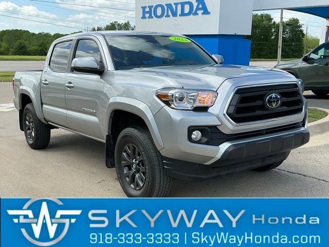 Used 2023 Toyota Tacoma SR5 w/ Technology Package AWD/4WD image 1