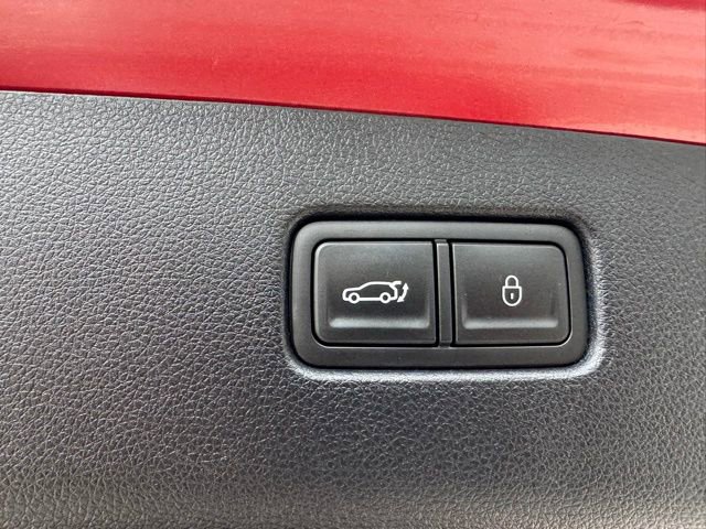 Used 2023 Genesis GV70 2.5T Sport Prestige w/ Sport Prestige Package image 11