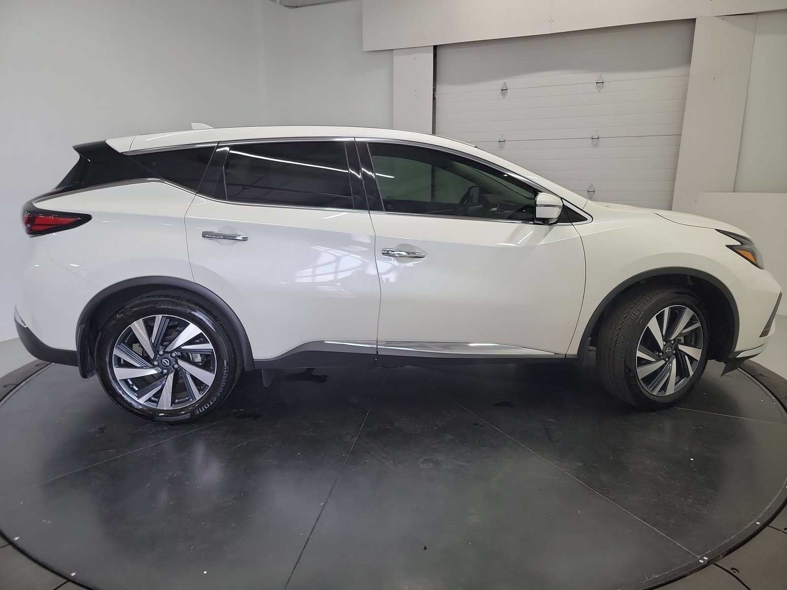 Used 2024 Nissan Murano SL FWD image 11