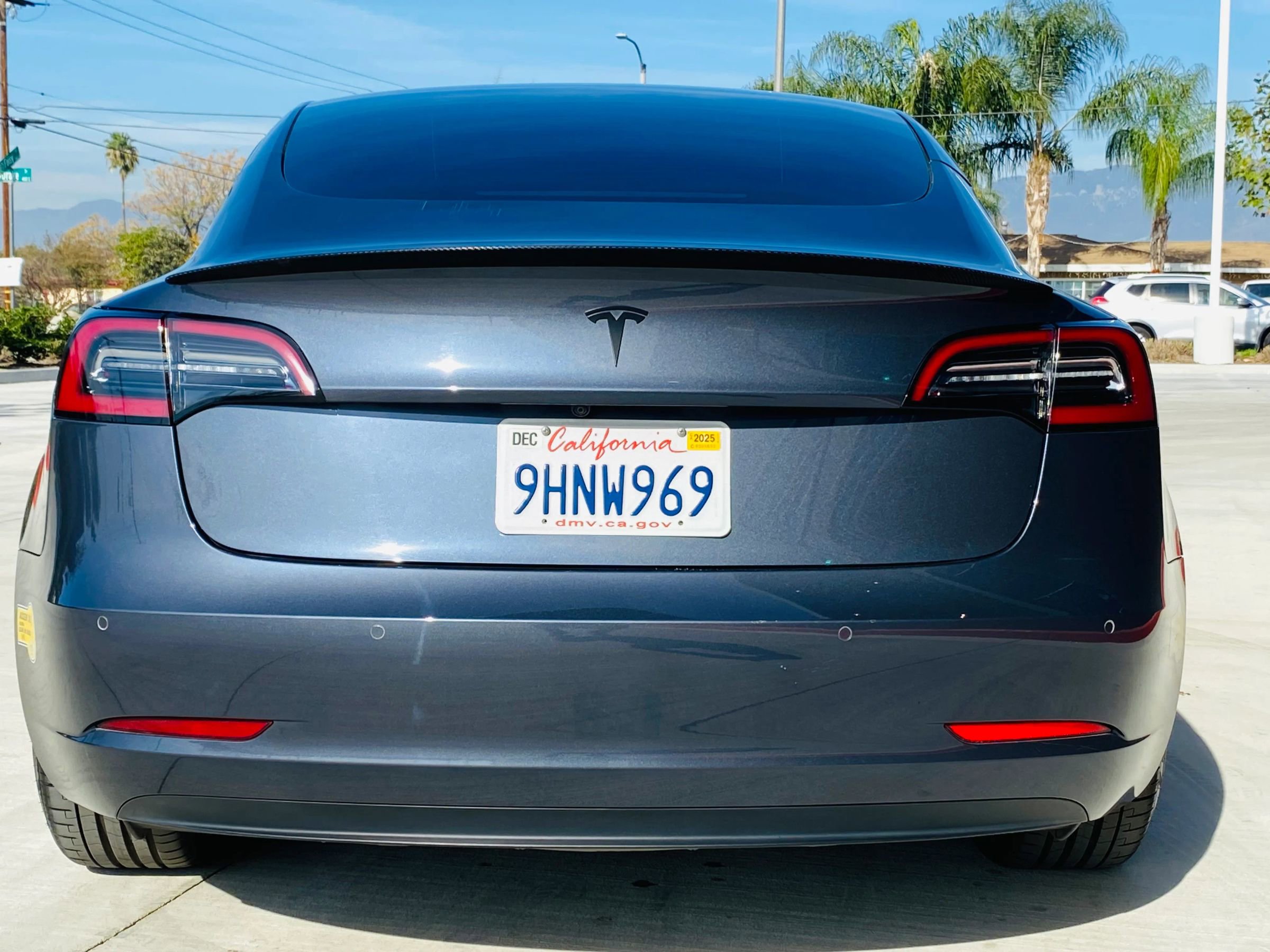 Used 2022 Tesla Model 3 Performance image 4