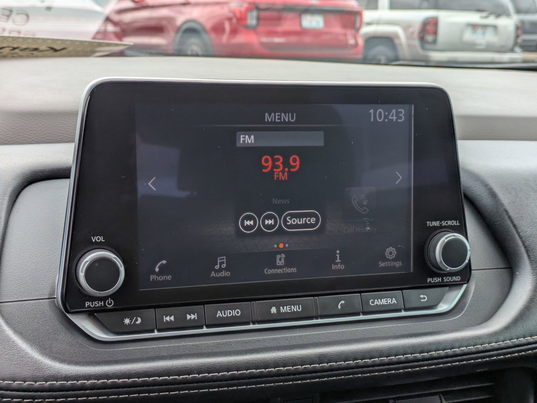 Used 2023 Nissan Rogue S image 22