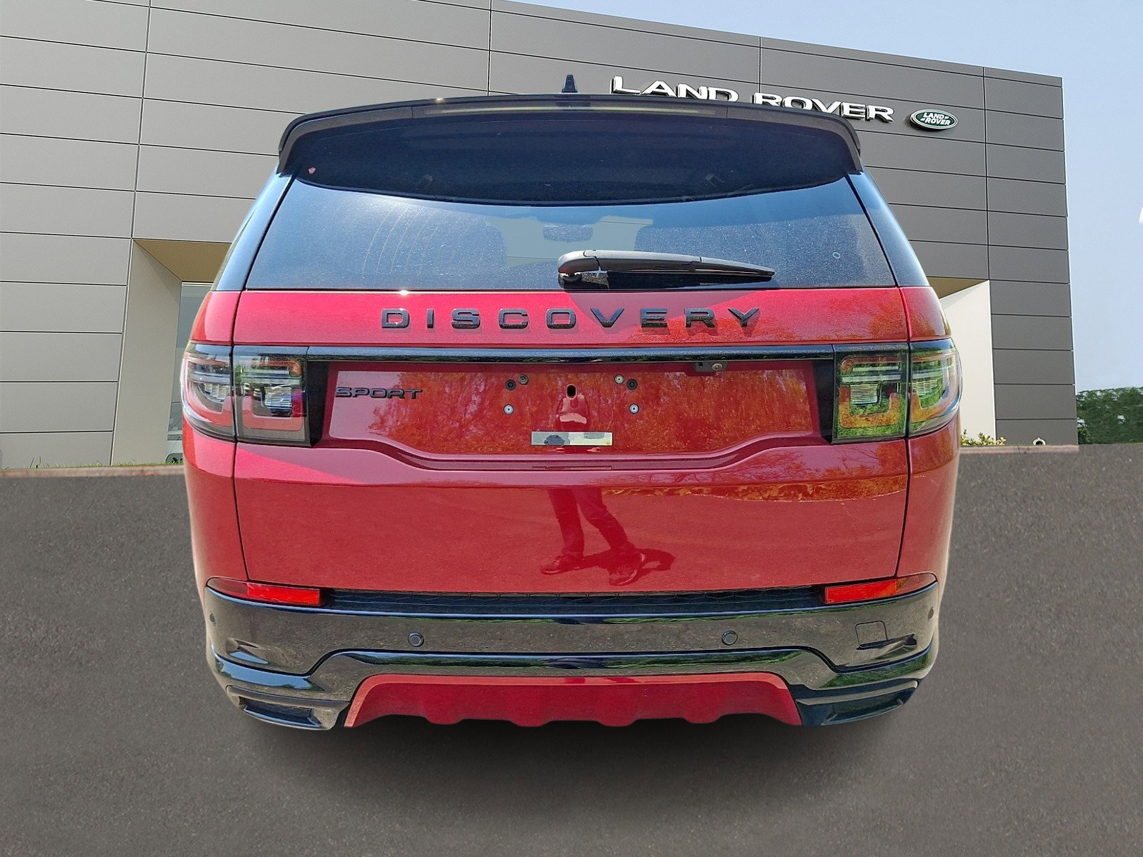 Used 2025 Land Rover Discovery Sport Dynamic SE AWD/4WD image 7