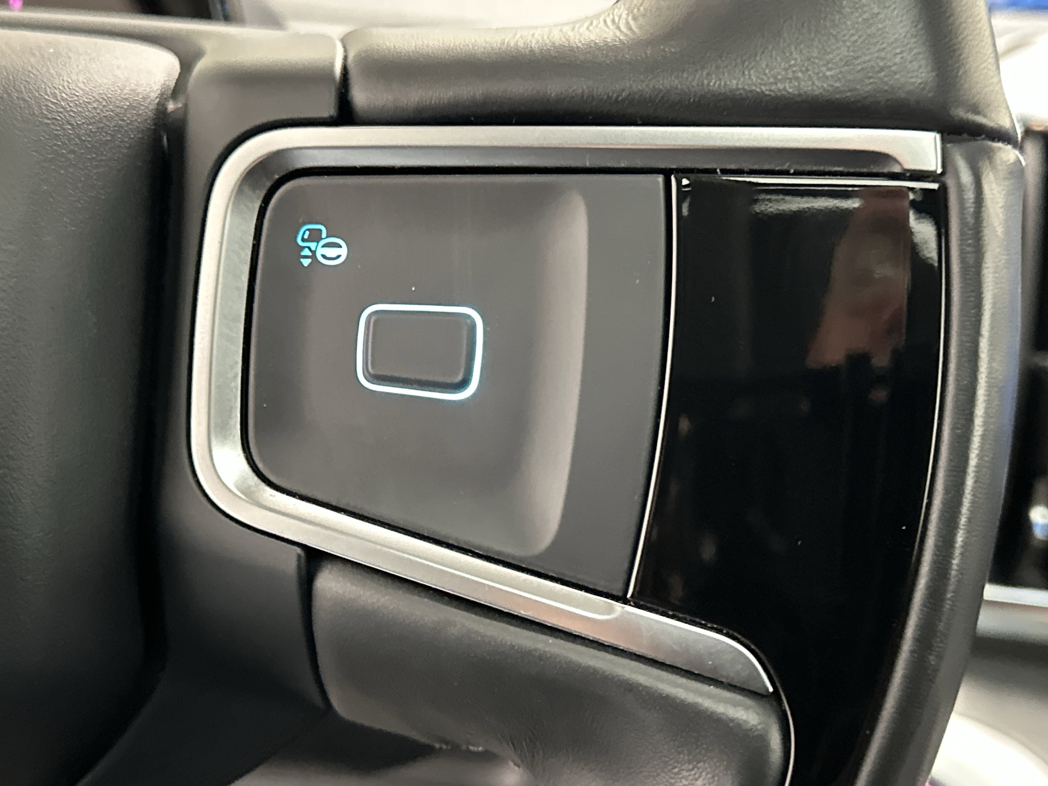 Used 2025 Ford Expedition Platinum image 33