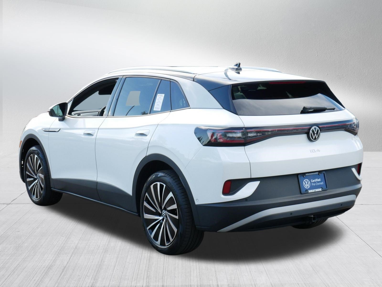 Certified 2023 Volkswagen ID.4 Pro S Plus AWD/4WD image 5