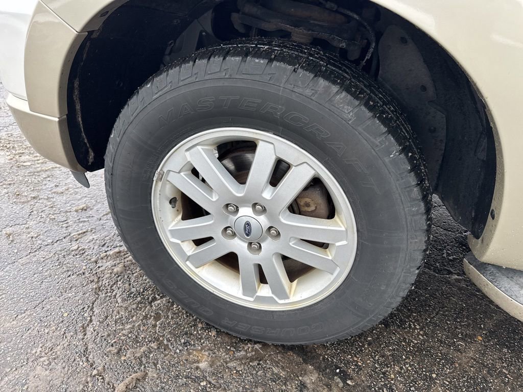 Used 2010 Ford Explorer Eddie Bauer image 6