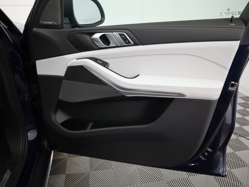 Certified 2026 BMW X5 xDrive40i w/ Climate Comfort Package image 26