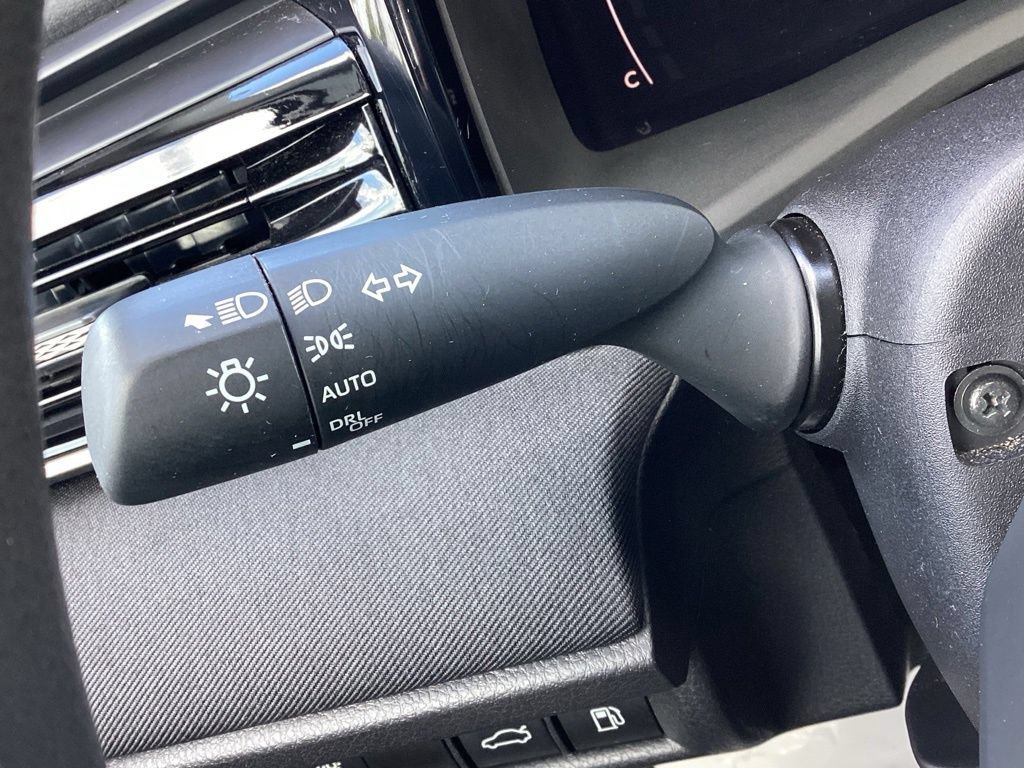 Used 2025 Toyota Camry LE FWD image 21