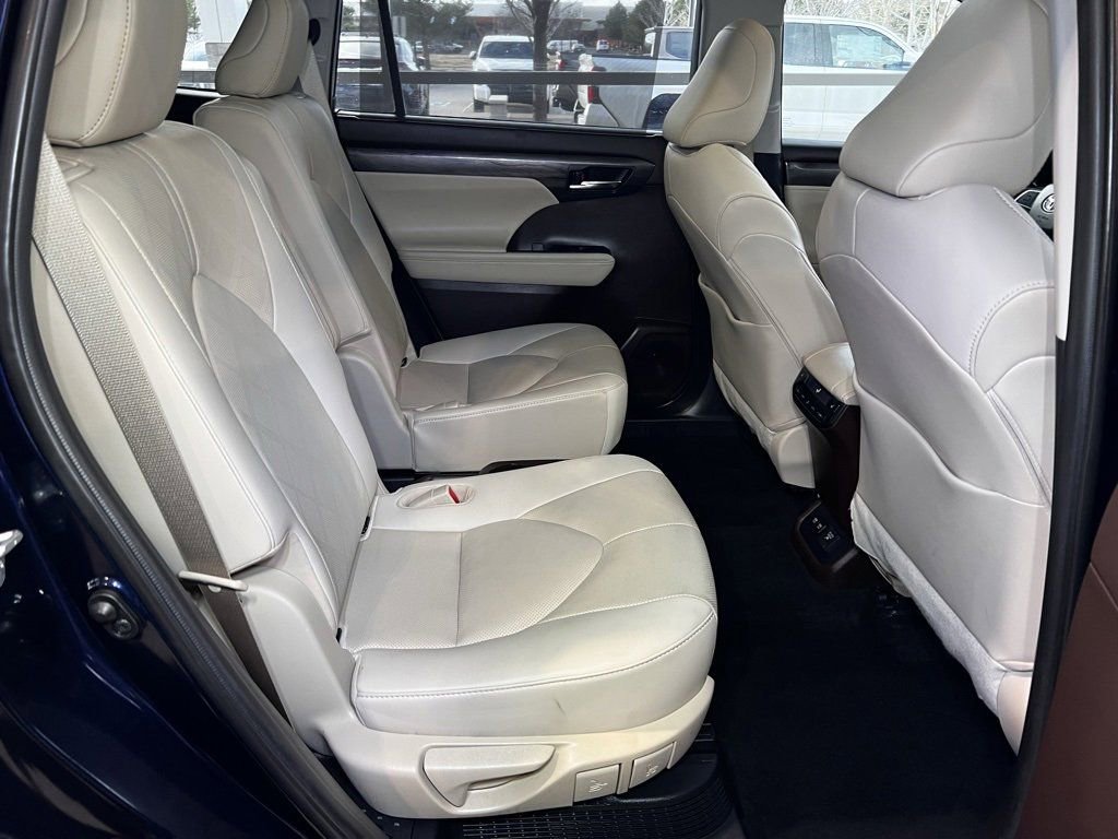 Certified 2020 Toyota Highlander Platinum image 59