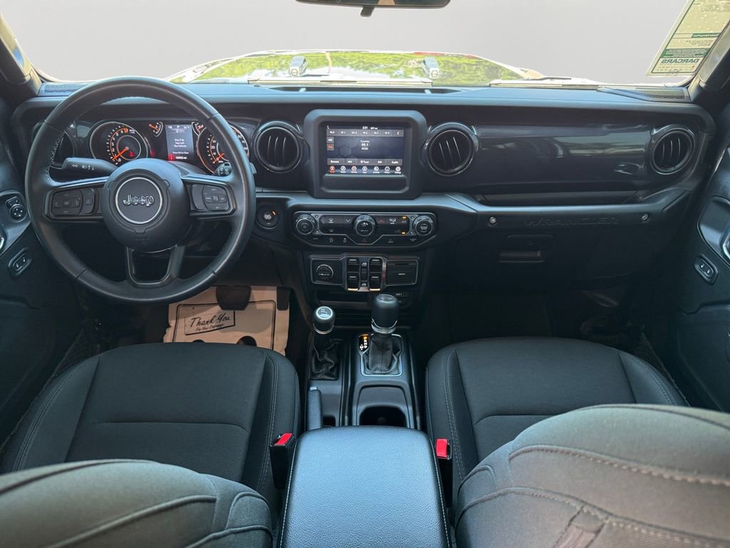 Used 2022 Jeep Wrangler Unlimited Sport AWD/4WD image 17
