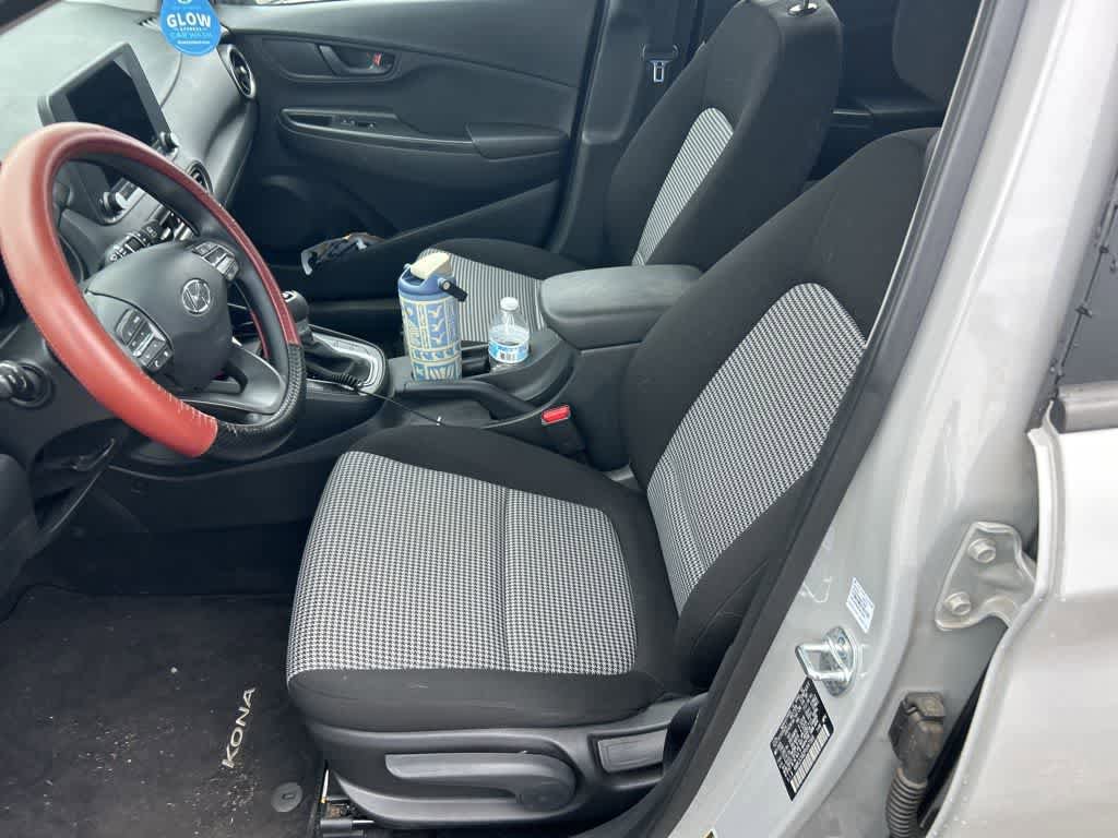 Used 2023 Hyundai Kona SE w/ Cargo Package AWD/4WD image 12