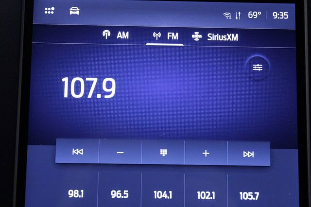 Used 2022 Ford Edge SEL w/ Convenience Package image 32