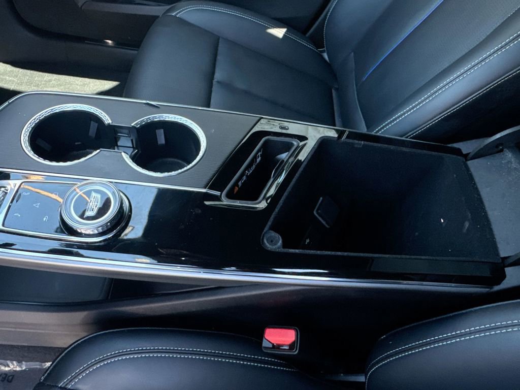 Used 2024 Cadillac Lyriq Sport image 24