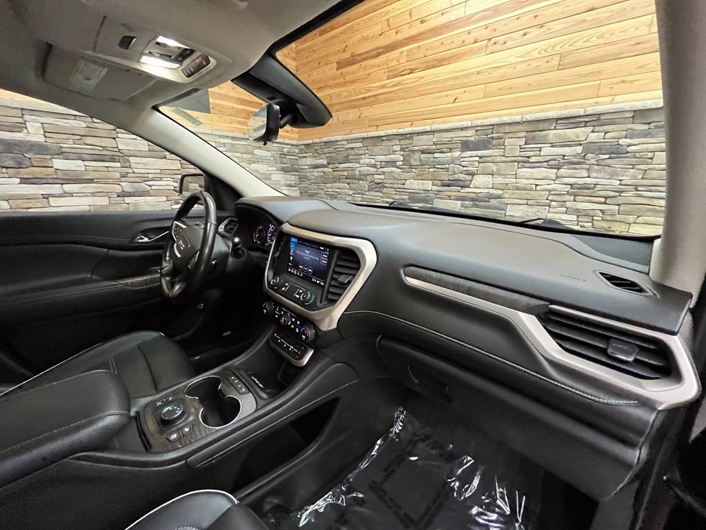 Used 2022 GMC Acadia Denali w/ Denali Technology Package AWD/4WD image 29