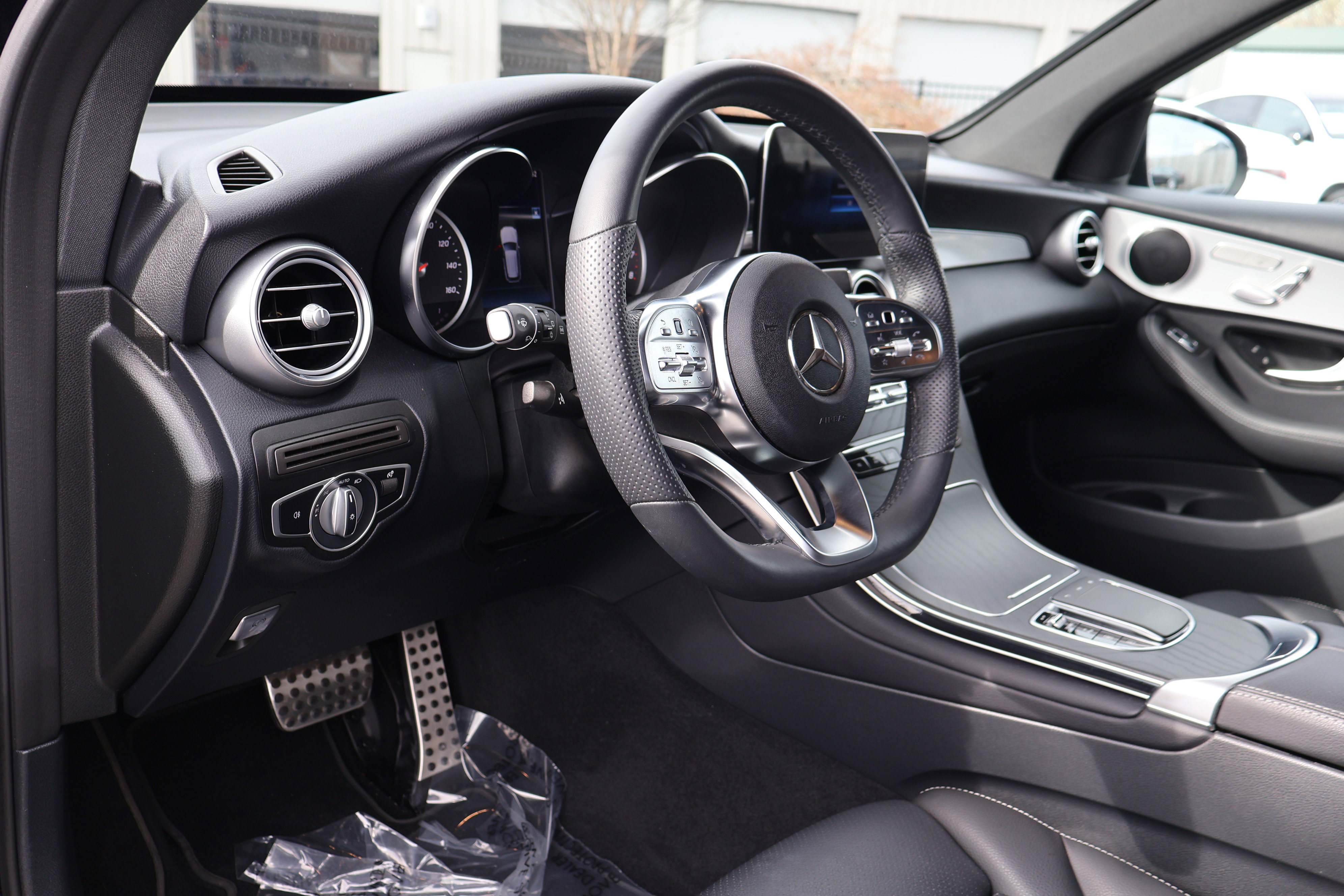 Certified 2022 Mercedes-Benz GLC 300 image 12