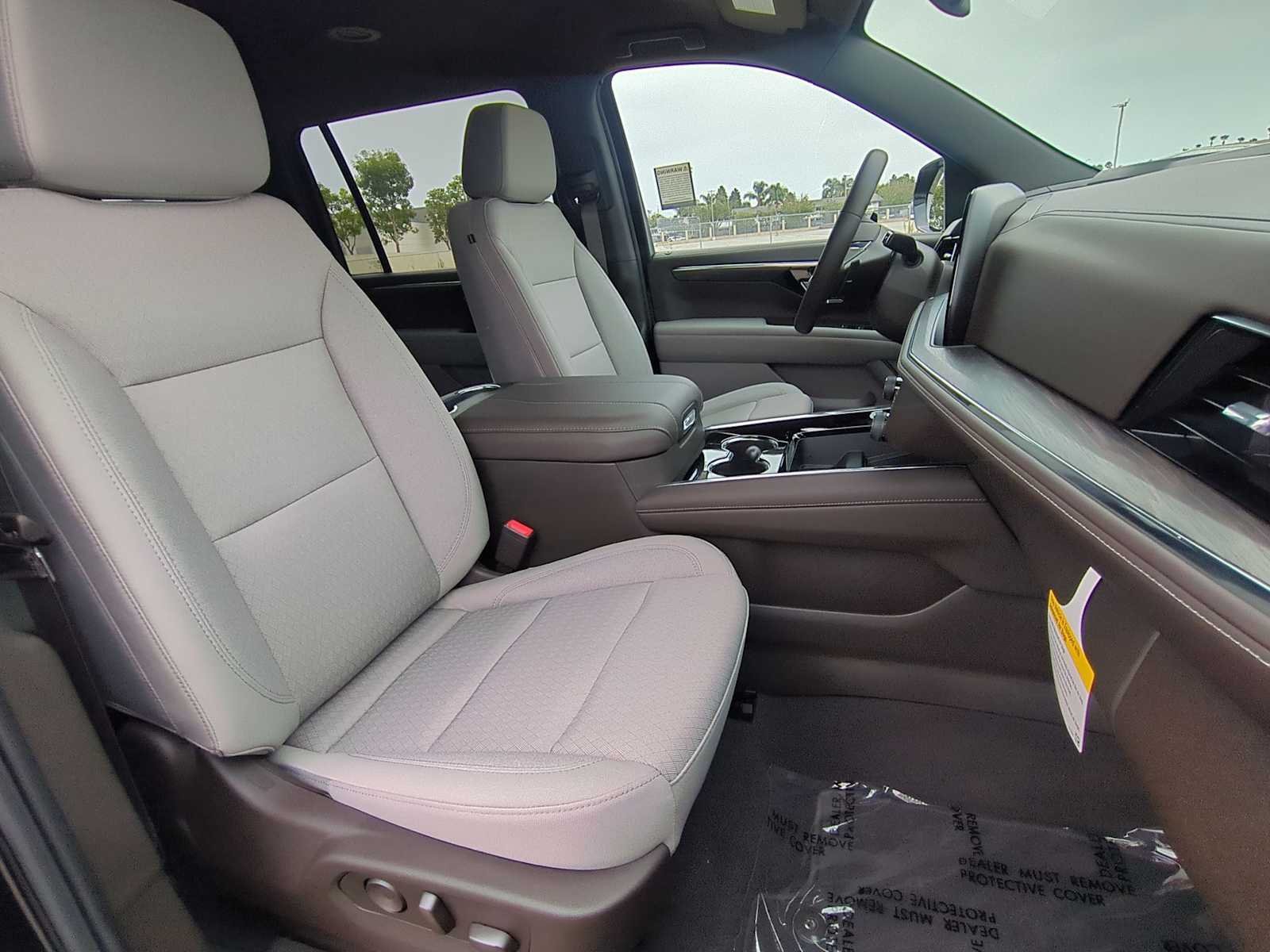 New 2026 Chevrolet Suburban LS AWD/4WD image 27