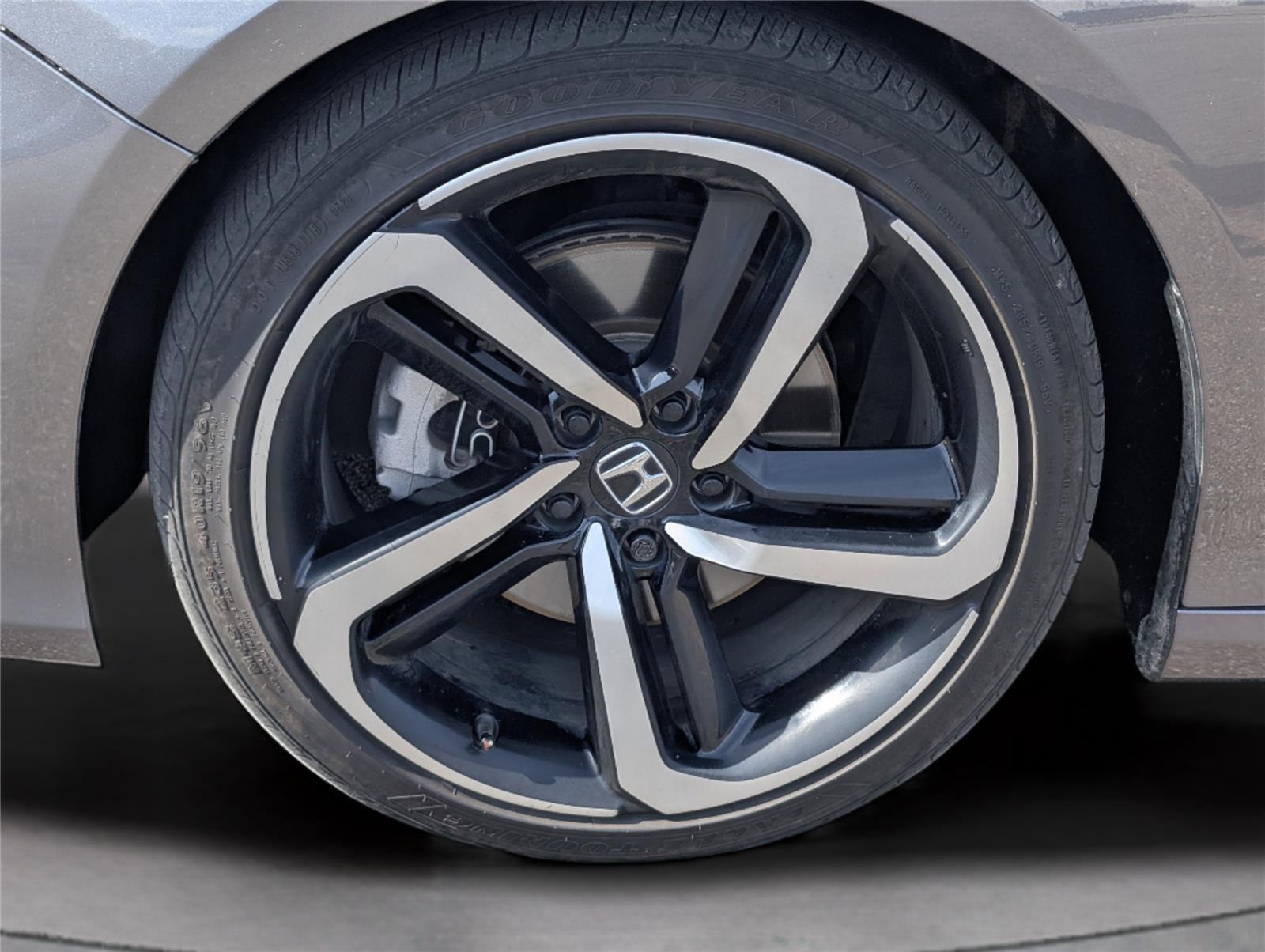 Used 2020 Honda Accord Sport image 9