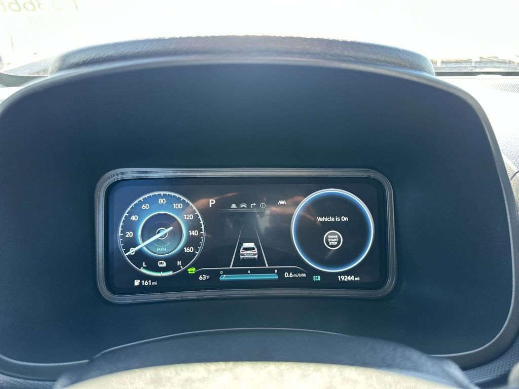 Used 2023 Hyundai Kona Limited w/ Cargo Package FWD image 23
