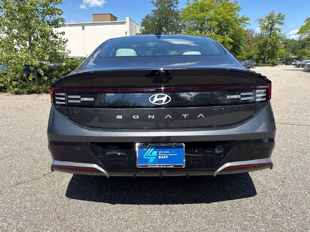 New 2026 Hyundai Sonata SEL FWD image 10