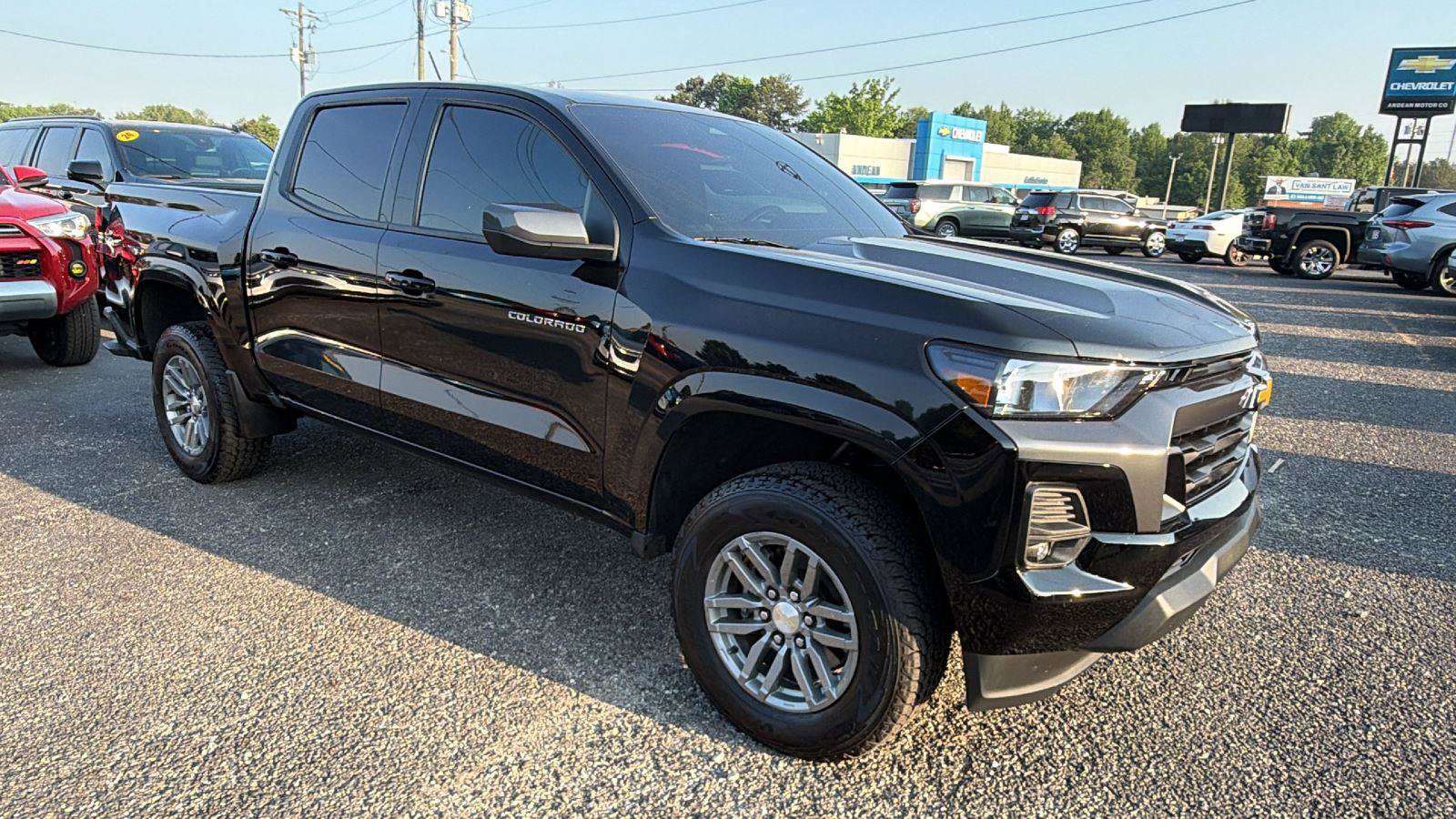 Certified 2023 Chevrolet Colorado LT w/ LT Convenience Package II RWD image 3