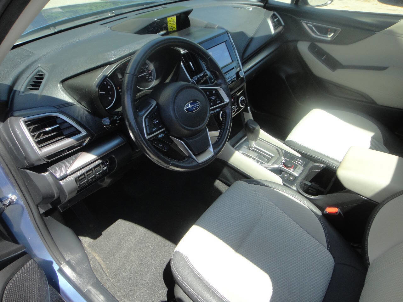 Used 2019 Subaru Forester Premium AWD/4WD image 7