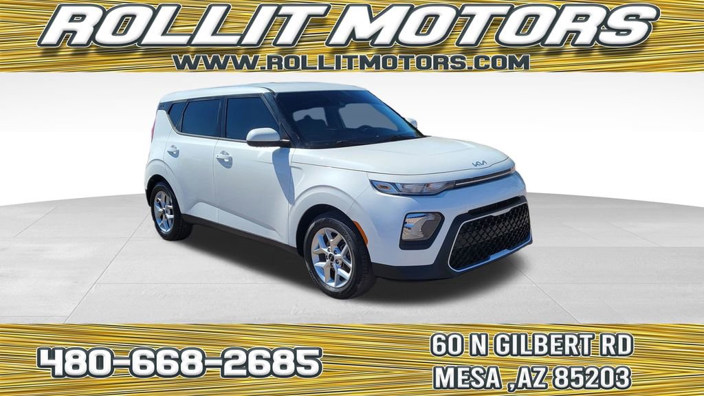 Used 2022 Kia Soul S image 1