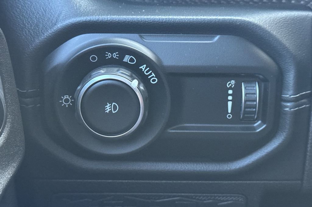 Used 2024 Jeep Wrangler Unlimited Rubicon 392 AWD/4WD image 32