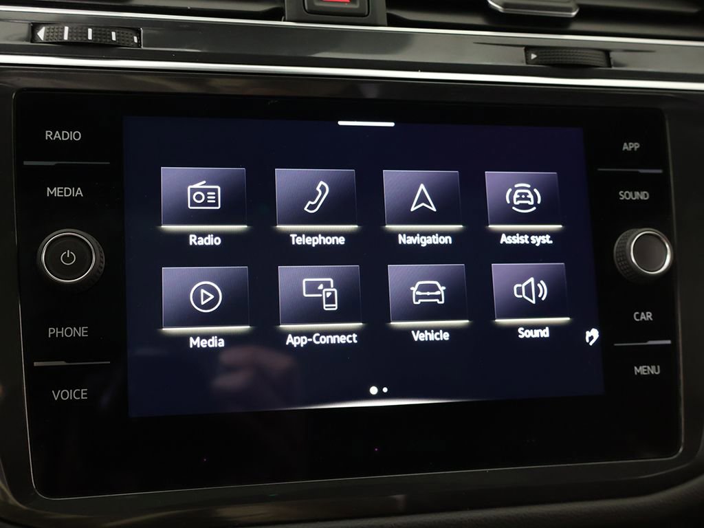 Used 2022 Volkswagen Tiguan SE R-Line image 47