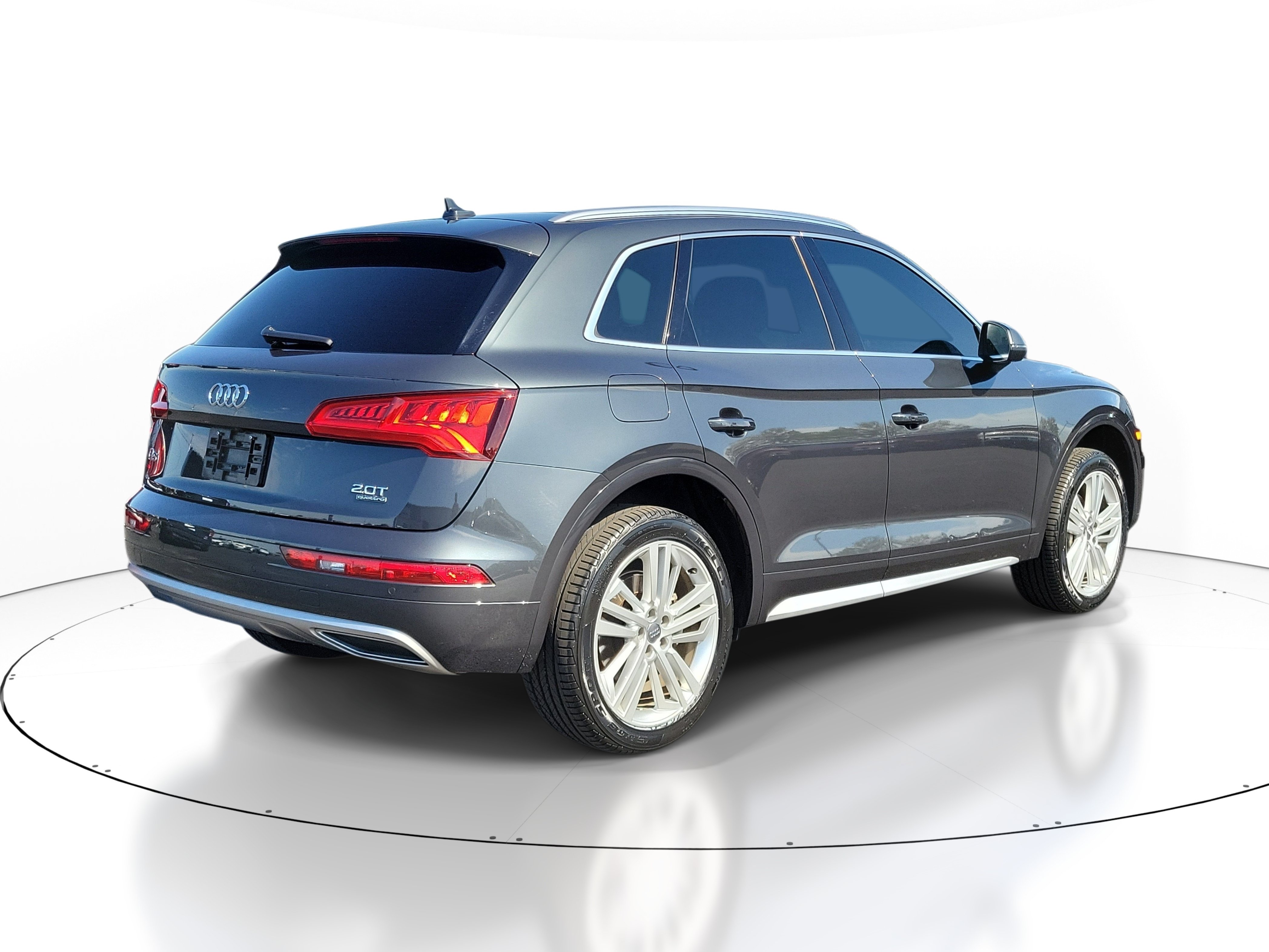 Used 2018 Audi Q5 Prestige w/ Prestige Package AWD/4WD image 4