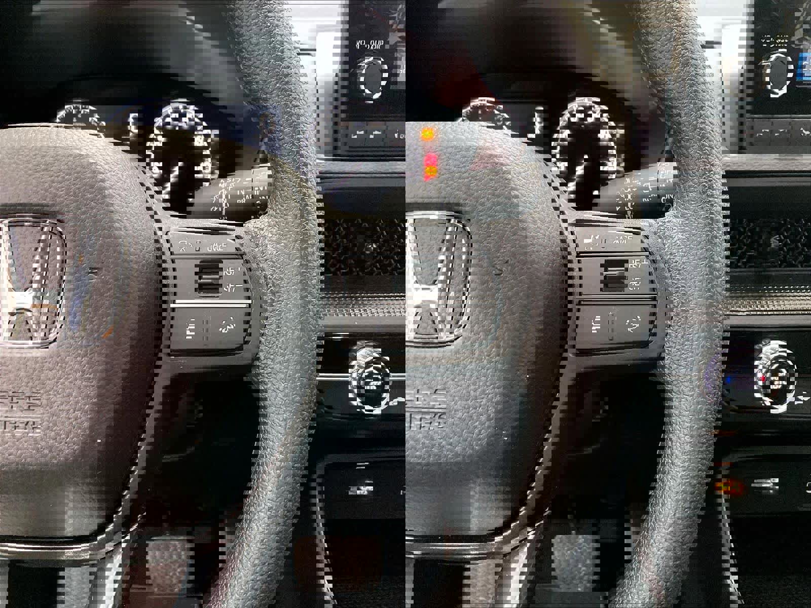 Used 2025 Honda CR-V LX image 23