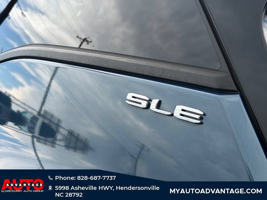 Used 2024 GMC Terrain SLE AWD/4WD image 29